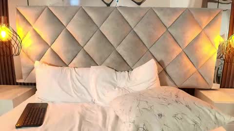 DONCELLA online show from February 12, 9:49 pm