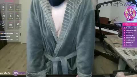 Snapshot of realartofslut chatting on October 4, 8:13 pm realartofslut online show from October 4, 8:13 pm