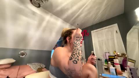 ella jade  online show from May 10, 11:18 pm