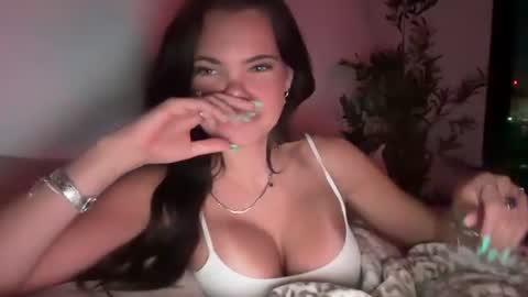 Jade  online show from July 17, 1:32 am
