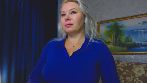 Snapshot of reasonforpassion_ chatting on September 29, 5:34 am Im a little sick. Ill be back soon. online show from September 29, 5:34 am