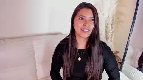 Snapshot of rebeca_williams_ chatting on January 29, 2:09 am Rebeca Williams online show from January 29, 2:09 am