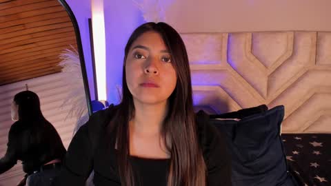 Snapshot of rebeca_williams_ chatting on January 2, 11:49 pm Rebeca Williams online show from January 2, 11:49 pm