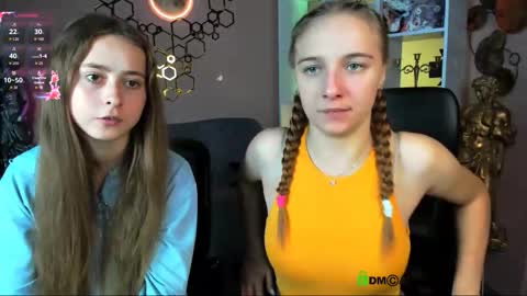 Snapshot of rebecca_smile_ chatting on October 17, 12:30 pm rebecca_smile_ online show from October 17, 12:30 pm