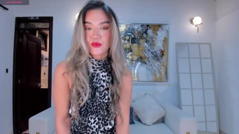 Snapshot of rebeccahudson_ chatting on January 25, 3:30 am Rebe online show from January 25, 3:30 am
