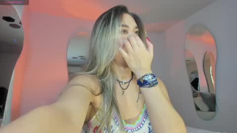 Snapshot of rebeccahudson_ chatting on March 7, 3:08 am Rebe online show from March 7, 3:08 am
