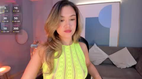 Snapshot of rebeccahudson_ chatting on October 8, 7:18 pm Rebe online show from October 8, 7:18 pm