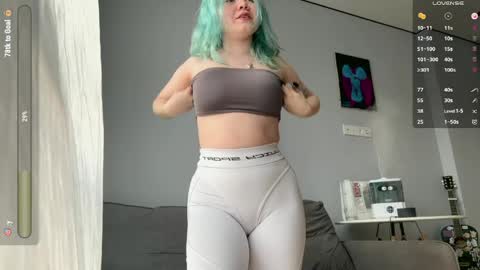 Rebecca Nikson online show from May 19, 3:02 am
