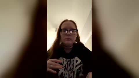 red_hot_foxx03 online show from March 28, 9:46 pm