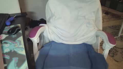 Red online show from February 11, 4:08 pm