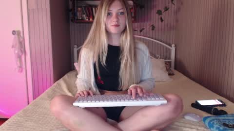 Ana online show from May 31, 10:32 am