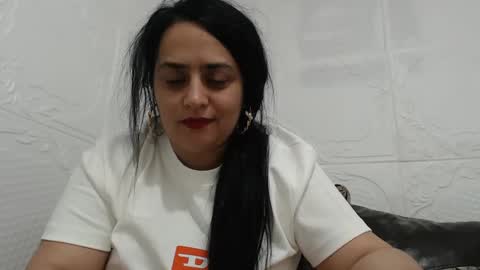 Snapshot of reeapassion chatting on March 1, 7:04 pm Reea online show from March 1, 7:04 pm