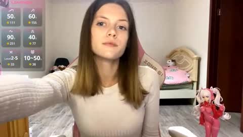 Snapshot of regeniastetson chatting on September 11, 4:07 pm Lucy online show from September 11, 4:07 pm