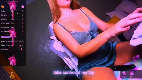 reggieMeow online show from February 18, 1:21 am