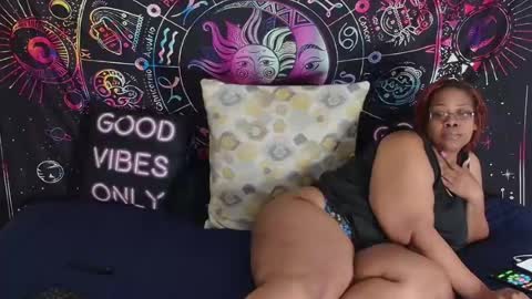 RenaeCumsAlot online show from June 17, 6:42 pm