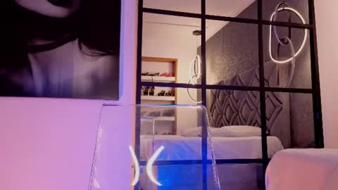 Renata 3 online show from July 28, 2:13 pm