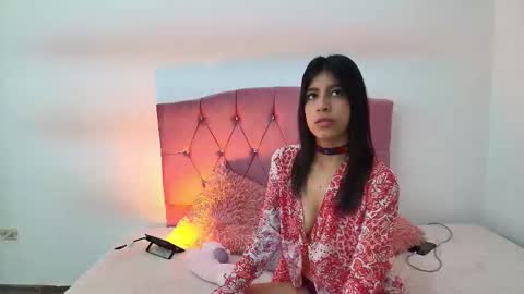 renata_velvet online show from February 5, 11:57 am