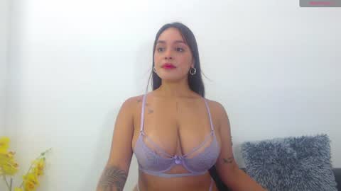 renatabrownn28 online show from July 10, 6:14 am