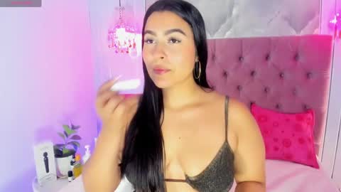 RenataPeach online show from May 19, 2:18 am