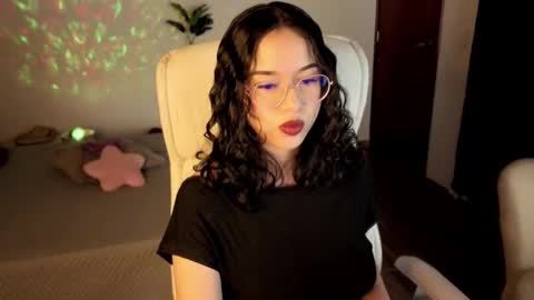 Snapshot of renaxi_smith chatting on October 3, 11:21 pm renaxi_smith online show from October 3, 11:21 pm