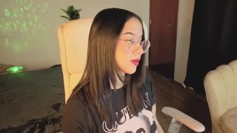 Snapshot of renaxi_smith chatting on September 23, 7:56 pm renaxi_smith online show from September 23, 7:56 pm