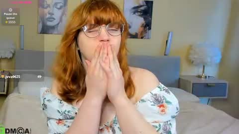 reneefoxy_ online show from July 27, 12:29 am