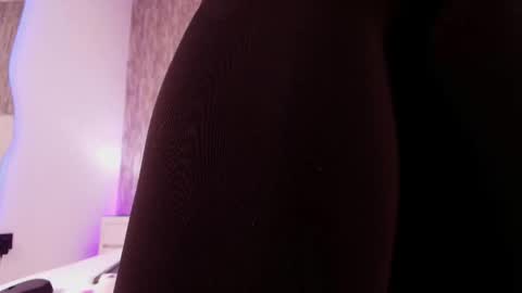 REVEN online show from November 19, 3:06 am