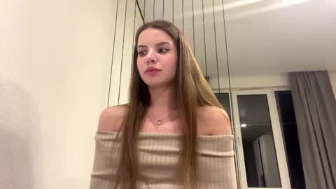 Lana online show from July 21, 8:42 pm
