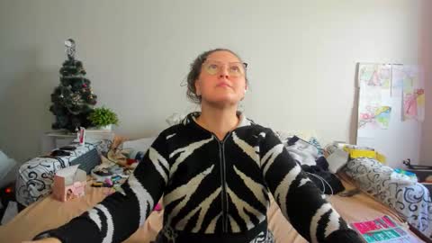 Anna - not anna - right Anna  online show from February 1, 11:53 am