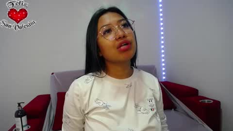 Snapshot of ricura_mily chatting on February 11, 1:20 am milena online show from February 11, 1:20 am