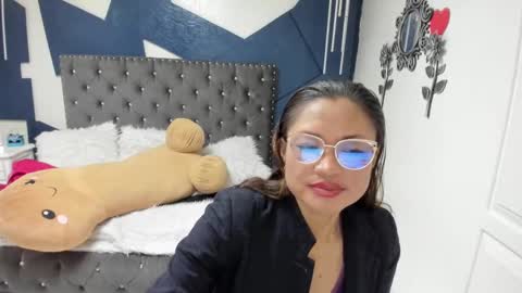 Snapshot of rihana_grey chatting on October 5, 4:01 pm Rihana online show from October 5, 4:01 pm