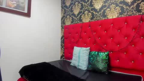 Snapshot of rihana_grey chatting on October 10, 12:10 pm Rihana online show from October 10, 12:10 pm