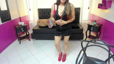 Snapshot of rihana_grey chatting on October 3, 3:50 pm Rihana online show from October 3, 3:50 pm