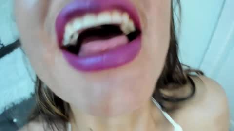 Snapshot of rihana_grey chatting on September 27, 2:46 pm Rihana online show from September 27, 2:46 pm