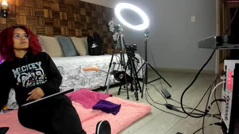 Sara online show from October 12, 10:50 am