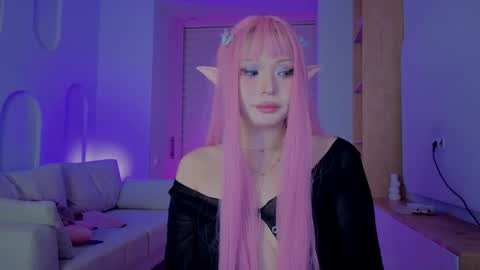 Snapshot of rileymee chatting on September 28, 1:38 pm rileymee online show from September 28, 1:38 pm
