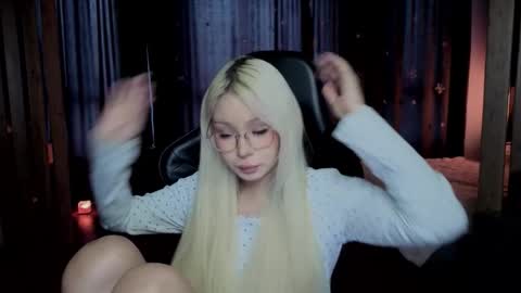 rileymee online show from February 3, 3:15 am