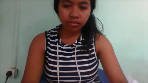 Snapshot of rinah856024 chatting on September 29, 12:43 pm rinah856024 online show from September 29, 12:43 pm