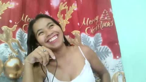 Snapshot of rinah856024 chatting on February 27, 3:15 pm rinah856024 online show from February 27, 3:15 pm