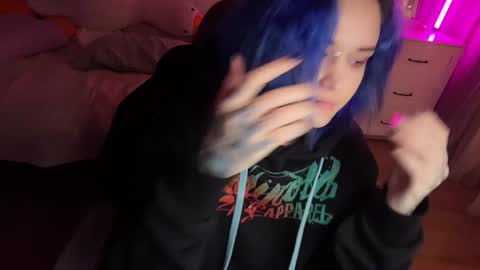   DianaBrite            fansl y online show from December 20, 8:34 pm