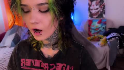   DianaBrite            fansl y online show from April 10, 3:51 pm