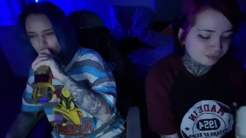   DianaBrite            fansl y online show from December 17, 7:48 pm