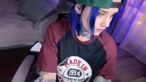   DianaBrite            fansl y online show from January 18, 5:04 pm