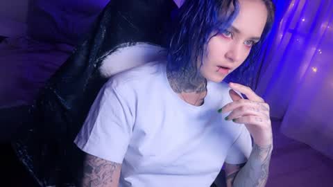   DianaBrite            fansl y online show from January 19, 3:32 pm