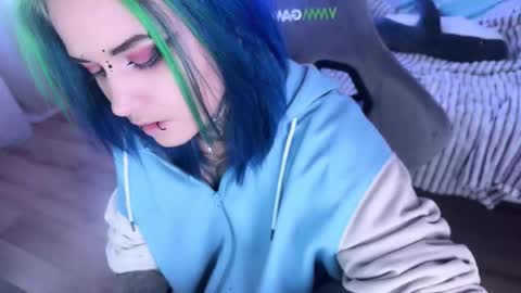   DianaBrite            fansl y online show from October 1, 1:38 pm