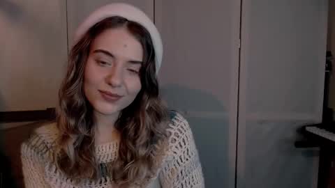 Snapshot of risha_laass chatting on December 25, 6:41 pm risha_laass online show from December 25, 6:41 pm