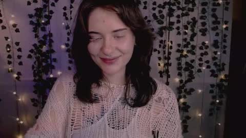 Snapshot of risha_laass chatting on October 11, 8:33 pm risha_laass online show from October 11, 8:33 pm