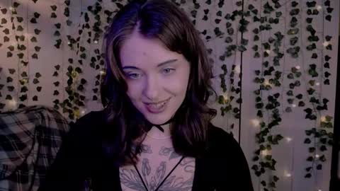 Snapshot of risha_laass chatting on September 25, 8:17 pm risha_laass online show from September 25, 8:17 pm