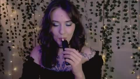 risha_laass online show from December 19, 8:23 pm