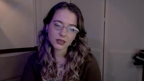 Snapshot of risha_laass chatting on December 5, 4:12 pm risha_laass online show from December 5, 4:12 pm